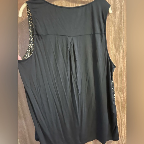 Black, Dotted, Button front Tank Top, NWT - Picture 3 of 8